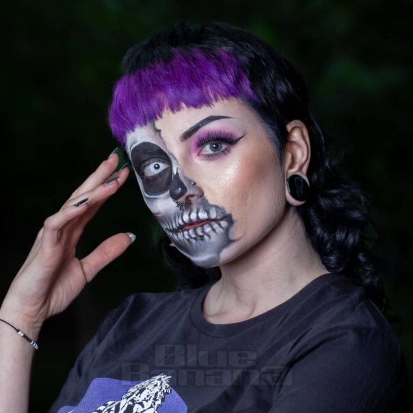 White Out 90 Tage farbige Kontaktlinsen mit Sehstärke, Zombieauge